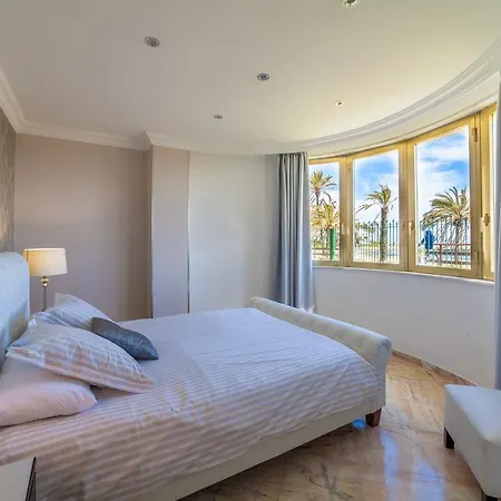 Aparthotel Banus Beach 4*
