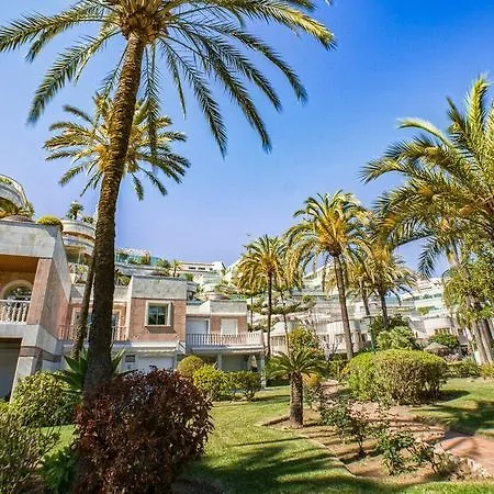 Banus Beach Aparthotel