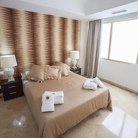 Banus Beach Aparthotel 4*