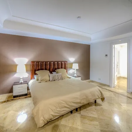 Aparthotel Banus Beach 4*