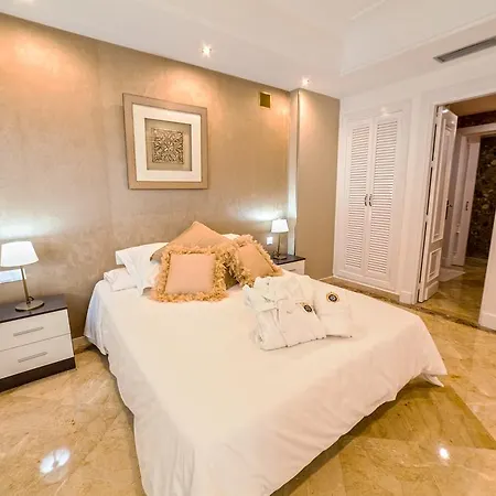 Aparthotel Banus Beach Marbella